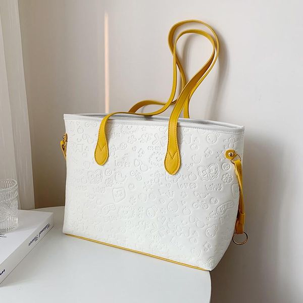 evening bags large capacity bag women's 2021 summer fashion simple texture embossed one shoulder portable tote designer
evening bags large capacity bag women's 2021 summer fashion simple texture embossed one shoulder portable tote designer