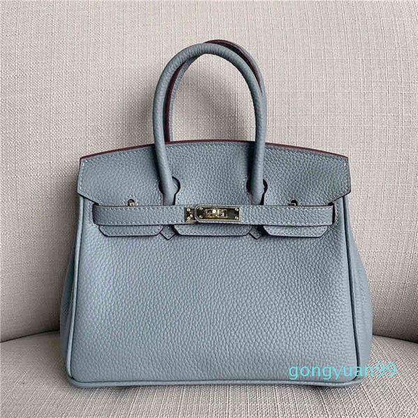 pattern platinum leather women's european and american fashion first layer cowhide one shoulder portable bag have logo
pattern platinum leather women's european and american fashion first layer cowhide one shoulder portable bag have logo