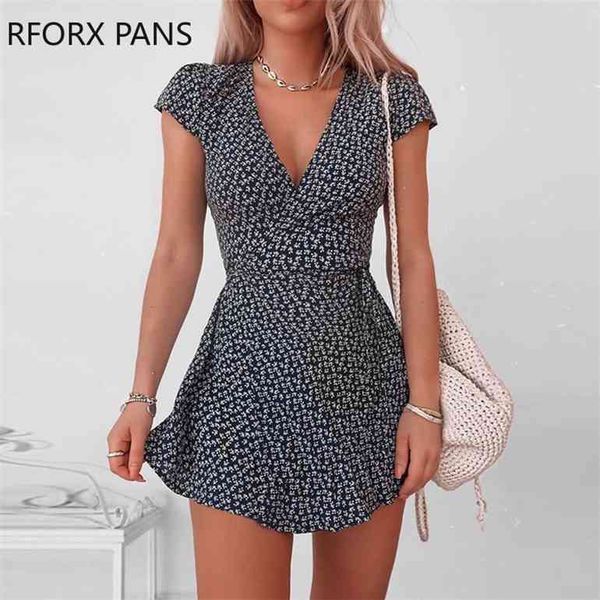 women v-neck floral short sleeve mini dress elegant bodycon casual dress, Black;gray
women v-neck floral short sleeve mini dress elegant bodycon casual dress, Black;gray