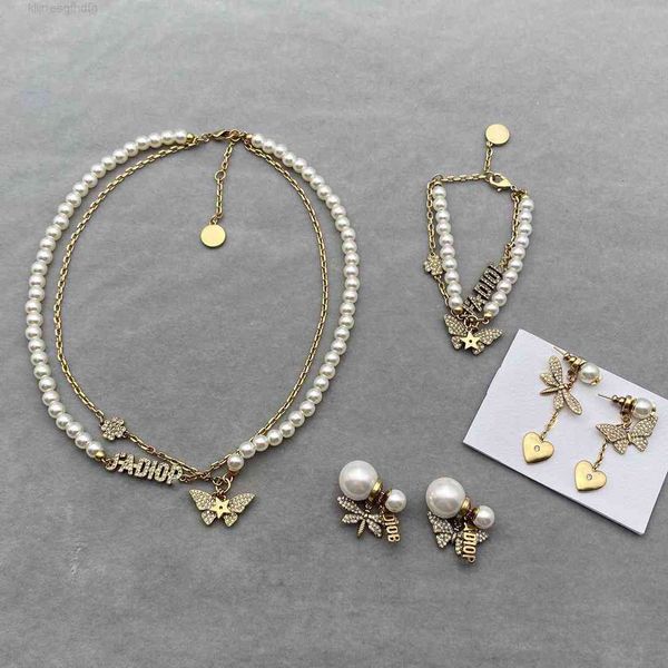 christian/dio necklace d family pearl letter suit double-layer design butterfly element full diamond women high version, Red;brown
christian/dio necklace d family pearl letter suit double-layer design butterfly element full diamond women high version, Red;brown
