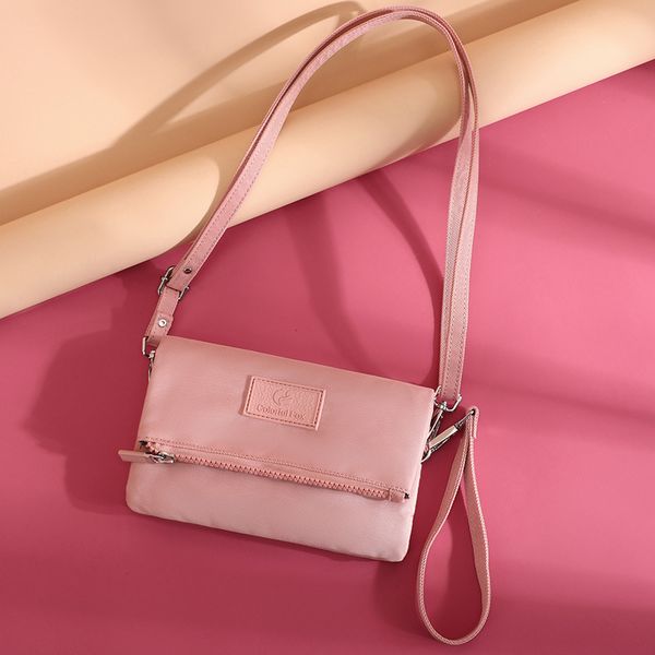 2021 new fashion women's messenger spring and summer leisure single shoulder multi-layer texture nylon cloth small bag
2021 new fashion women's messenger spring and summer leisure single shoulder multi-layer texture nylon cloth small bag