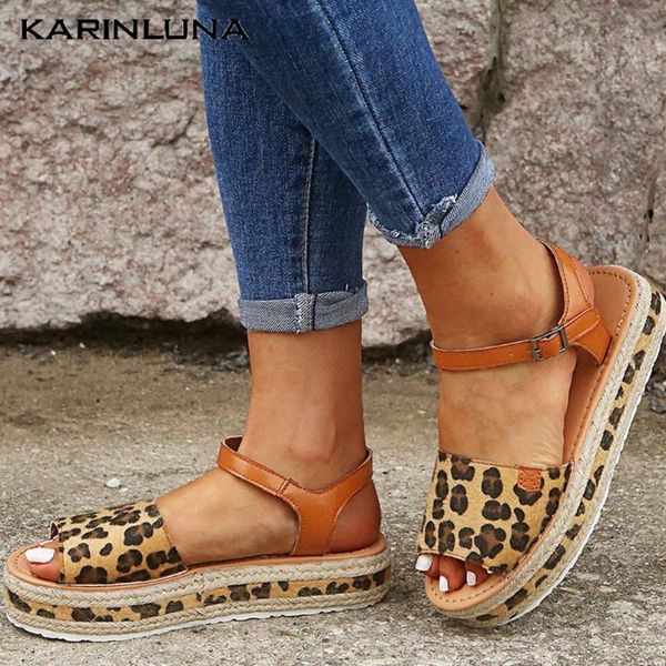 karin 2021 fashion large size 43 women sandals flat with platform peep toe print summer casual woman shoes, Black
karin 2021 fashion large size 43 women sandals flat with platform peep toe print summer casual woman shoes, Black