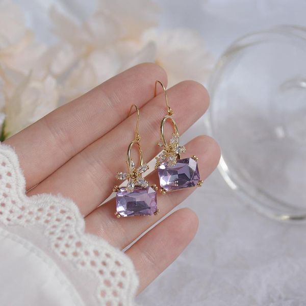 trendy 14k real gold exquisite micro-inlaid zircon flower temperament purple square diamonds stud earrings for women, Golden;silver
trendy 14k real gold exquisite micro-inlaid zircon flower temperament purple square diamonds stud earrings for women, Golden;silver