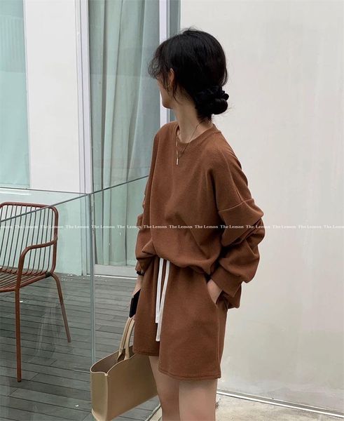 women's tracksuits 2021 fashion short pants knitted set o-neck long sleeve elegant office casual loose street wear female spring autumn, Gray
women's tracksuits 2021 fashion short pants knitted set o-neck long sleeve elegant office casual loose street wear female spring autumn, Gray