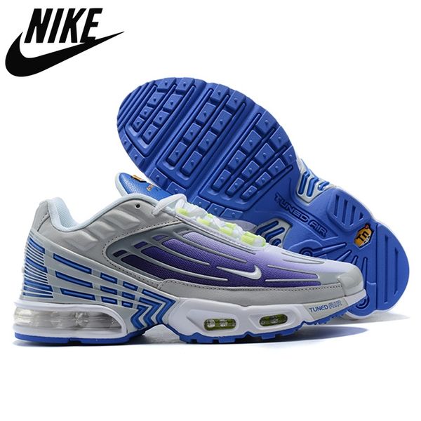 2021 tn running shoes for men women sneakers black iridescent bred core white fire red hyper violet laser blue neon trainers size 36-45 
2021 tn running shoes for men women sneakers black iridescent bred core white fire red hyper violet laser blue neon trainers size 36-45