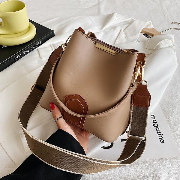 evening bags small pu leather bucket shoulder crossbody bag for women 2021 winter good quality trends handbag and purses
evening bags small pu leather bucket shoulder crossbody bag for women 2021 winter good quality trends handbag and purses