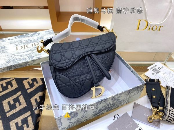 luxury original leather women bags handbag ladies fashion tote backpack crossbody shoulder bag purse -l3025, Red;black
luxury original leather women bags handbag ladies fashion tote backpack crossbody shoulder bag purse -l3025, Red;black