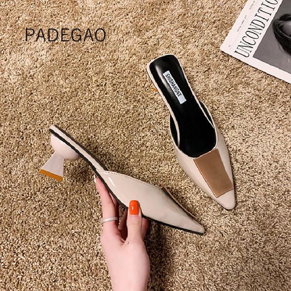 slippers 2021 women's black metal decoration summer high heel soft outside women
slippers 2021 women's black metal decoration summer high heel soft outside women