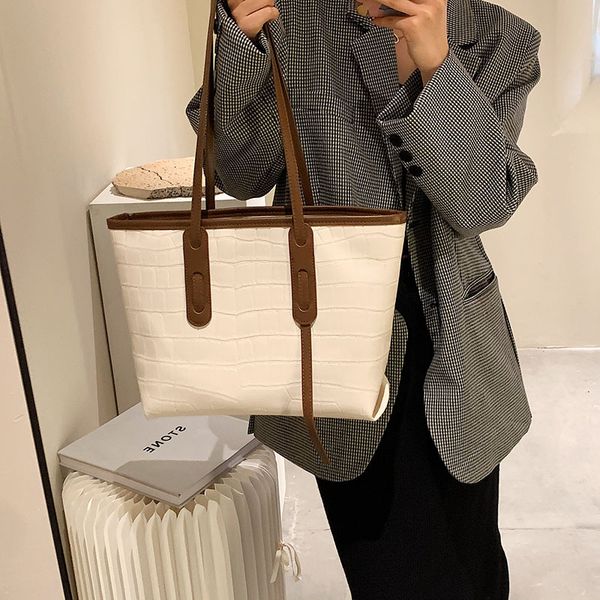 stone texture large capacity bag 2021 women's fashion soft face versatile one shoulder tote bag
stone texture large capacity bag 2021 women's fashion soft face versatile one shoulder tote bag
