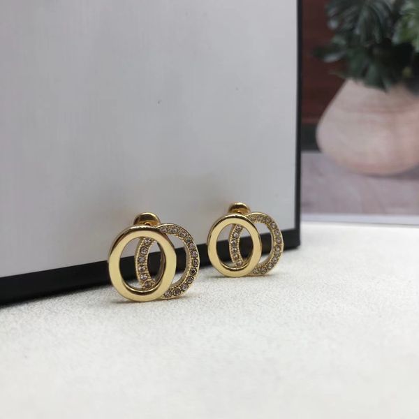 2022 brand original jewelry designer stud ear new zircon letter ladies personalized high-end earrings, Golden;silver
2022 brand original jewelry designer stud ear new zircon letter ladies personalized high-end earrings, Golden;silver