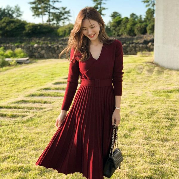 casual dresses v-neck thick warm pleated knitted dress elegant black white vestidos winter fashion long sleeve sweater 2021 women's, Black;gray
casual dresses v-neck thick warm pleated knitted dress elegant black white vestidos winter fashion long sleeve sweater 2021 women's, Black;gray