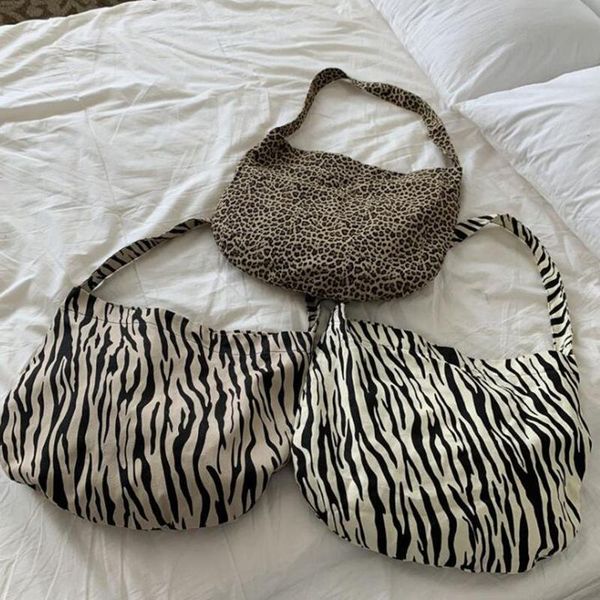 evening bags canvas bag women's shoulder fashion leopard print underarm simplicity large capacity autumn wild trend messenger
evening bags canvas bag women's shoulder fashion leopard print underarm simplicity large capacity autumn wild trend messenger