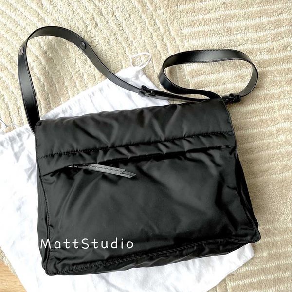 mattstudio nylon black triangle messenger bag 
mattstudio nylon black triangle messenger bag