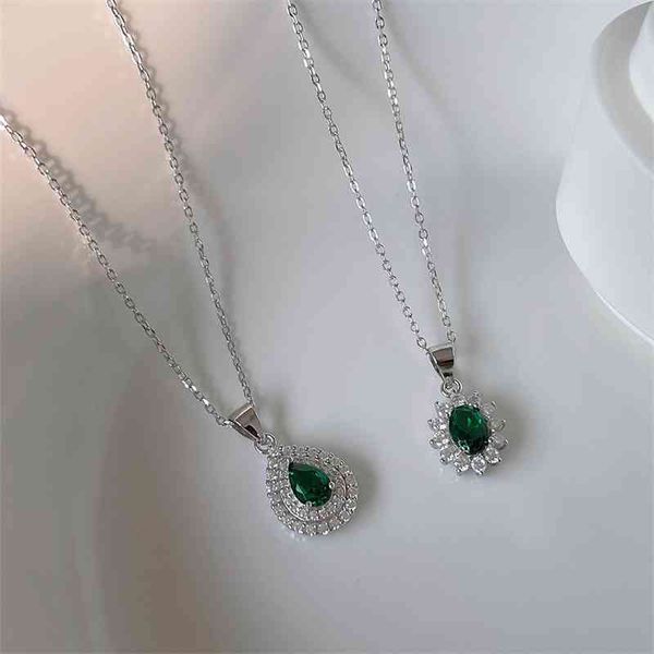 korean 925 sterling silver gold fashion exquisite simple personality green zircon necklace clavicle chain pendant, Black
korean 925 sterling silver gold fashion exquisite simple personality green zircon necklace clavicle chain pendant, Black