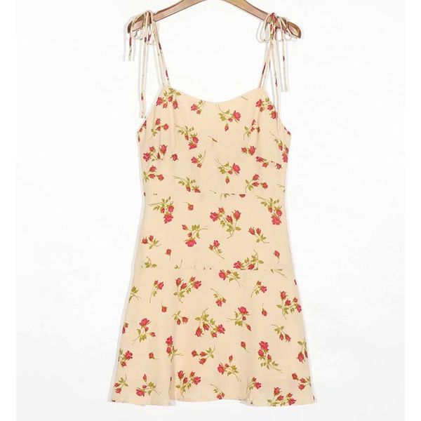 casual dresses 2021 summer women dress floral print v-neck spaghetti strap above knee female fashion clothes, Black;gray
casual dresses 2021 summer women dress floral print v-neck spaghetti strap above knee female fashion clothes, Black;gray