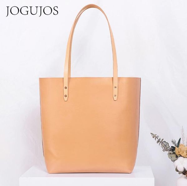 shoulder bags women's bag spring/summer 2022 vegetable tanned leather multi-function single large-capacity handbag
shoulder bags women's bag spring/summer 2022 vegetable tanned leather multi-function single large-capacity handbag