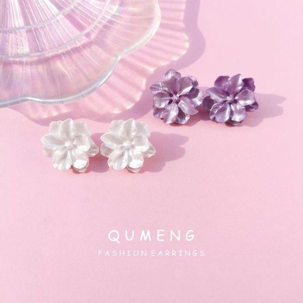vintage flower earrings women acrylic big white purple holiday stud 2021 design sweet resin, Golden;silver
vintage flower earrings women acrylic big white purple holiday stud 2021 design sweet resin, Golden;silver