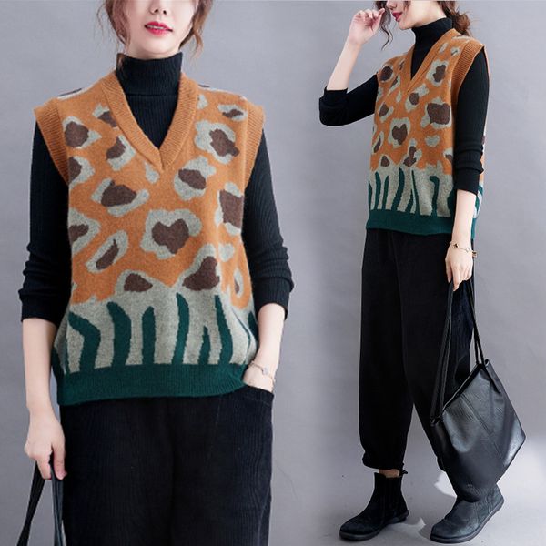 vt vt knitted wer foreign style nd fshionble koren sweter outside the vt, nd wistcoat inside for women in, Black;white
vt vt knitted wer foreign style nd fshionble koren sweter outside the vt, nd wistcoat inside for women in, Black;white