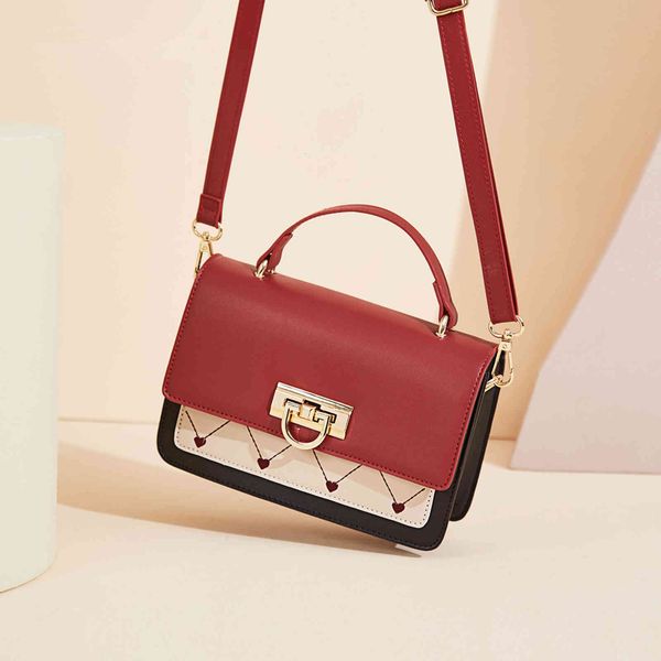 women's bag 2021 fashion single shoulder messenger contrast color foreign style hand korean small square, Black;red
women's bag 2021 fashion single shoulder messenger contrast color foreign style hand korean small square, Black;red
