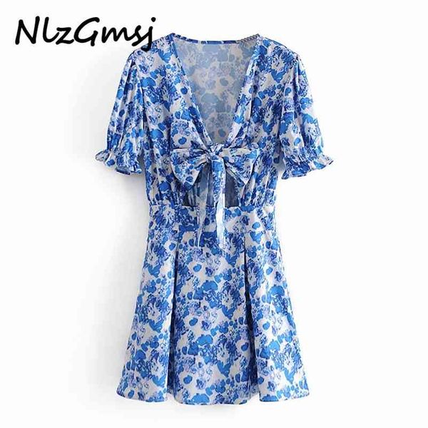 dres summer blue flowers print hollow out v neck short sleeve a-line mini 210628, Black;gray
dres summer blue flowers print hollow out v neck short sleeve a-line mini 210628, Black;gray