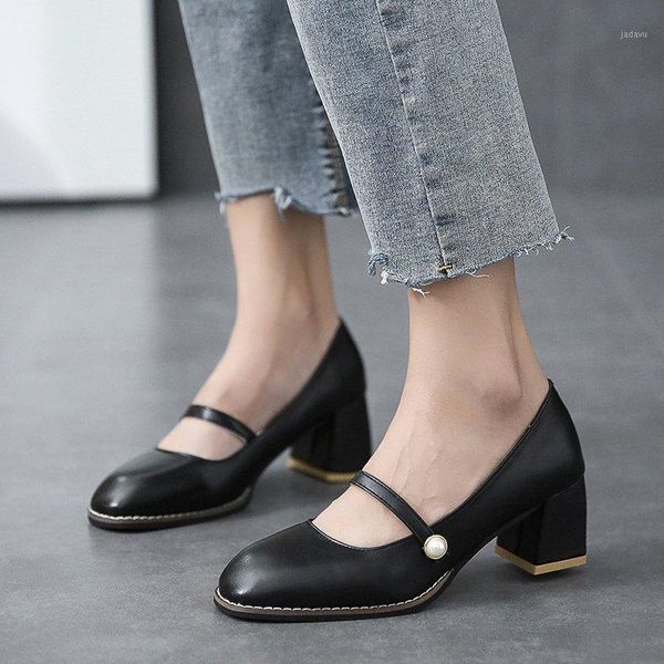 autumn women fashion patent leather square heels mary jane shoes female low casual wedding pumps dress1, Black
autumn women fashion patent leather square heels mary jane shoes female low casual wedding pumps dress1, Black