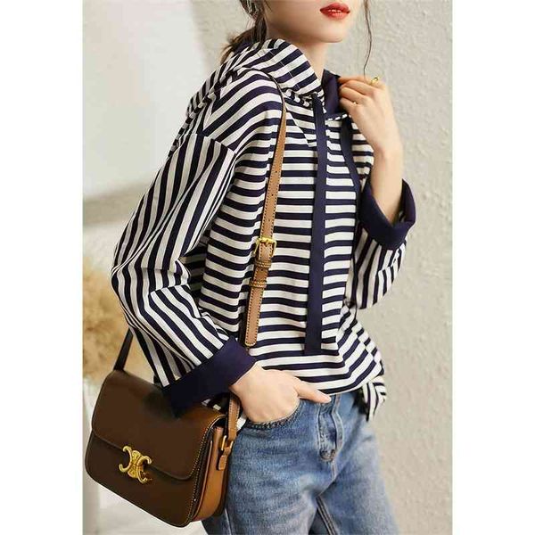 east gate 2021 autumn fresh aging fashion celebrity temperament navy wind blue white stripe loose hooded women, Black
east gate 2021 autumn fresh aging fashion celebrity temperament navy wind blue white stripe loose hooded women, Black