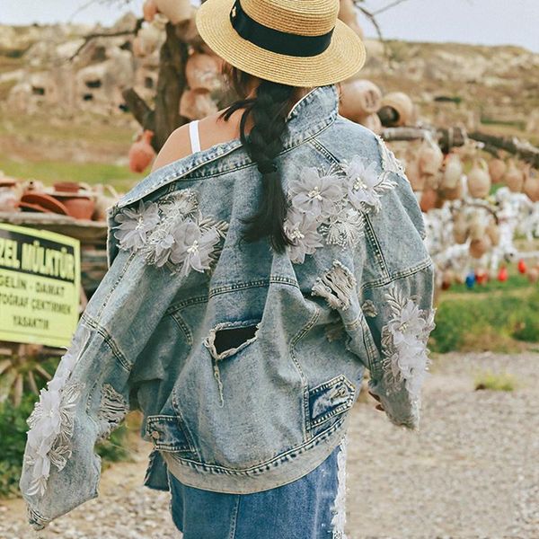 women's jackets hole jean jacket female loose short heavy industry embellished flower fashion student jeans coats women autu, Black;brown
women's jackets hole jean jacket female loose short heavy industry embellished flower fashion student jeans coats women autu, Black;brown