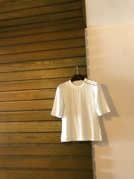women's t-shirt 2021 women fashion short-sleeved casual side shoulder buckle chain pit pattern high stretch knitted pullover 0419, White
women's t-shirt 2021 women fashion short-sleeved casual side shoulder buckle chain pit pattern high stretch knitted pullover 0419, White