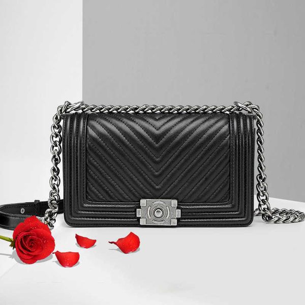 showecomfort01 new spicy mom bag leather sheepskin small fragrance embroidered v chain women's single shoulder bag sheepskin diagonal c
showecomfort01 new spicy mom bag leather sheepskin small fragrance embroidered v chain women's single shoulder bag sheepskin diagonal c