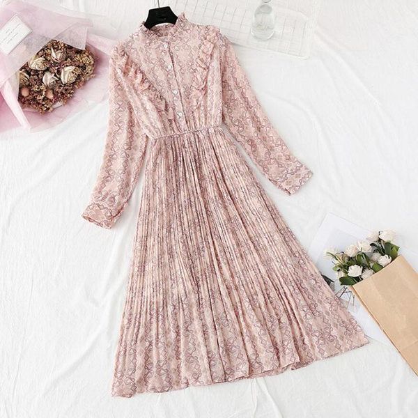 casual dresses elegant lotus leaf collar floral print women dress vintage long sleeve a-line pleated 2021 autumn chiffon vestidos, Black;gray
casual dresses elegant lotus leaf collar floral print women dress vintage long sleeve a-line pleated 2021 autumn chiffon vestidos, Black;gray