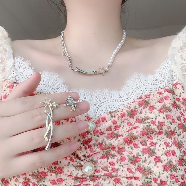 chokers lovoacc trendy asymmetric splicing star choker necklace for women imitation pearls beaded chains necklaces party wedding jewelry, Golden;silver
chokers lovoacc trendy asymmetric splicing star choker necklace for women imitation pearls beaded chains necklaces party wedding jewelry, Golden;silver