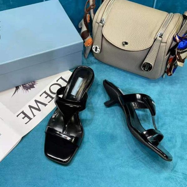 80% off store online 2021 summer new fish mouth shoes, women's sandals, lazy low-heeled letter shoes, Black
80% off store online 2021 summer new fish mouth shoes, women's sandals, lazy low-heeled letter shoes, Black