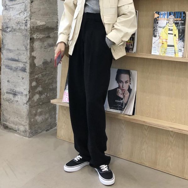 korean version of the suit women's spring/summer 2021 high-waisted straight barrel thin solid-color wide-leg drag pants & capris, Black;white
korean version of the suit women's spring/summer 2021 high-waisted straight barrel thin solid-color wide-leg drag pants & capris, Black;white
