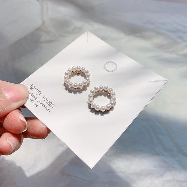 clip-on & screw back 925 pure silver needle simple mesh red-inlaid pearl earrings female korean design temperament small
clip-on & screw back 925 pure silver needle simple mesh red-inlaid pearl earrings female korean design temperament small