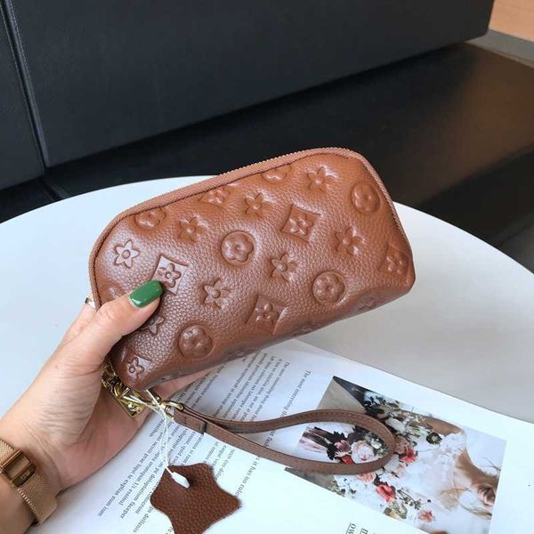 luxury handbags korean women's fashion small 2021 pattern hand change head leather mobile phone bag 8001
luxury handbags korean women's fashion small 2021 pattern hand change head leather mobile phone bag 8001