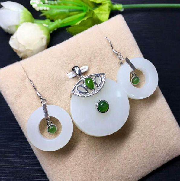 bracelet, earrings & necklace hetian baiyu silver inlay set sanitary buckle three-piece h25#, Black
bracelet, earrings & necklace hetian baiyu silver inlay set sanitary buckle three-piece h25#, Black