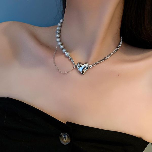 chokers rhinestone love heart pendant necklace simulated pearls boho chain choker necklaces women christmas gift female collier 2021, Golden;silver
chokers rhinestone love heart pendant necklace simulated pearls boho chain choker necklaces women christmas gift female collier 2021, Golden;silver
