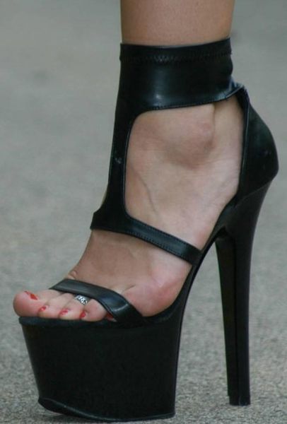 black lacquered platform sandals.classic 17cm princess shoes dancing shoes, women's high-heeled sandals
black lacquered platform sandals.classic 17cm princess shoes dancing shoes, women's high-heeled sandals