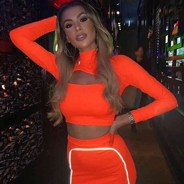 two piece dress insta hollow out women set long sleeve splice reflective flash crop and skirt tracksuit autumn streewear, White
two piece dress insta hollow out women set long sleeve splice reflective flash crop and skirt tracksuit autumn streewear, White
