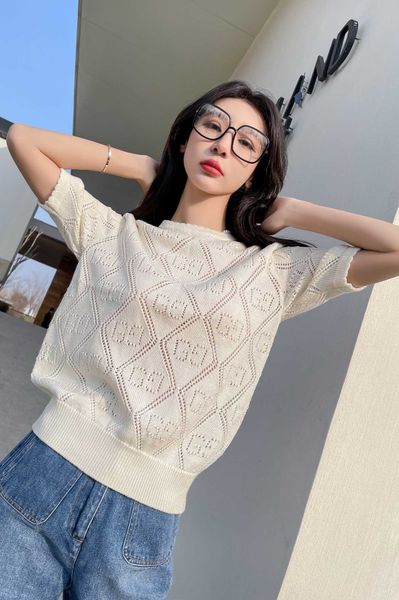 women's clothing 2021 spring and summer fashion casual g letter beige hollow round neck short sleeve sweater women's fashion g1008, White;black
women's clothing 2021 spring and summer fashion casual g letter beige hollow round neck short sleeve sweater women's fashion g1008, White;black