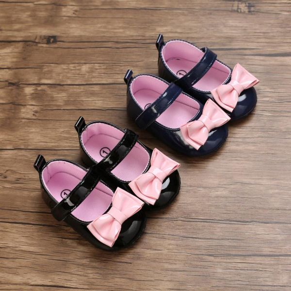 first walkers spring autumn baby girls shoes cute bow patent non-slip solid soft walking princess
first walkers spring autumn baby girls shoes cute bow patent non-slip solid soft walking princess
