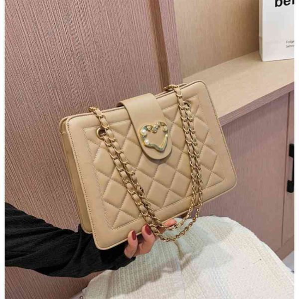 2022 latest models handbag wholesale bags women's summer single shoulder armpit small square bag
2022 latest models handbag wholesale bags women's summer single shoulder armpit small square bag
