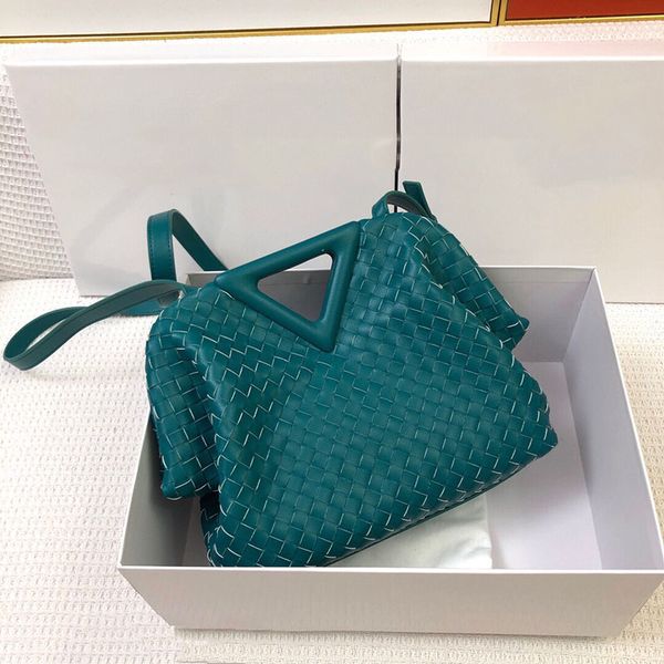 luxury designer women fashion calfskin cowhide clip bags triabgle braided handle totes leather crossbody shoulder pouch cosmetic large capac
luxury designer women fashion calfskin cowhide clip bags triabgle braided handle totes leather crossbody shoulder pouch cosmetic large capac