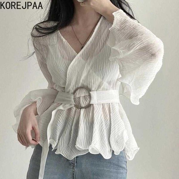 korejpaa women shirt summer korean chic v-neck cross buckle lace-up waist micro-permeable pleated ruffled sleeve blouses 210526, White
korejpaa women shirt summer korean chic v-neck cross buckle lace-up waist micro-permeable pleated ruffled sleeve blouses 210526, White