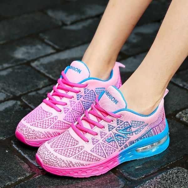 2021 designer running shoes for men women blue grey red fashion mens trainers outdoor sports sneakers size 35-45 15, White;red
2021 designer running shoes for men women blue grey red fashion mens trainers outdoor sports sneakers size 35-45 15, White;red