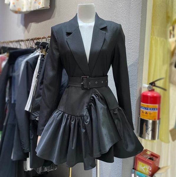 casual dresses korean fashion chic ruffled suit dress women elegant lapel long sleeve belt waist business ol midi 2021 autumn clothes, Black;gray
casual dresses korean fashion chic ruffled suit dress women elegant lapel long sleeve belt waist business ol midi 2021 autumn clothes, Black;gray