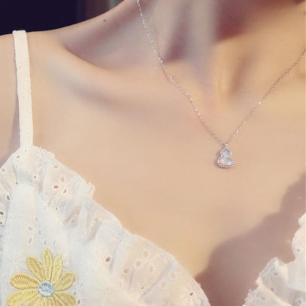 chains vintage clavicle chain white shell gourd pendant choker necklace women statement collares bohemian wedding jewelry gift collier, Silver
chains vintage clavicle chain white shell gourd pendant choker necklace women statement collares bohemian wedding jewelry gift collier, Silver