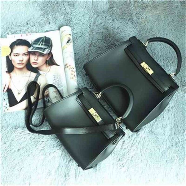 120 ti 9 new frosted lock jelly fashion 100 g hand-in-hand 1 one shoulder tide carrying lady's bag
120 ti 9 new frosted lock jelly fashion 100 g hand-in-hand 1 one shoulder tide carrying lady's bag