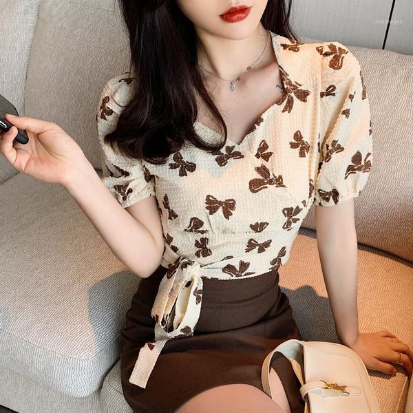 women's blouses & shirts 2021 summer french style chic short women fashion puff sleeve printed shirt ladies lace up blouse female, White
women's blouses & shirts 2021 summer french style chic short women fashion puff sleeve printed shirt ladies lace up blouse female, White