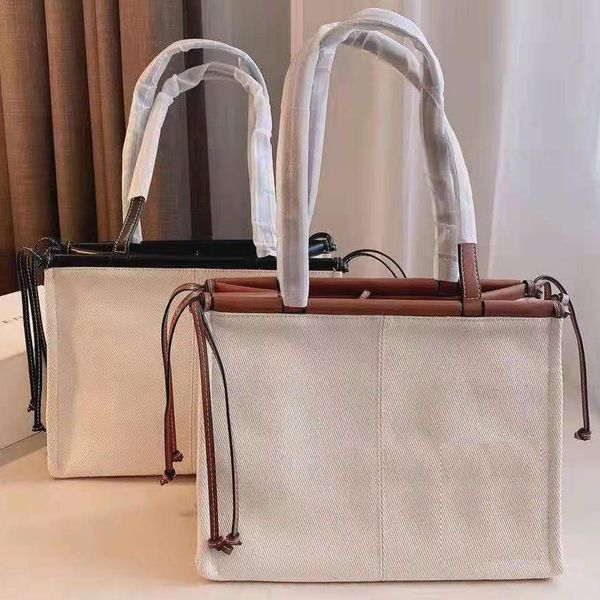women luxurys designers handbag 2021 cross body purse shoulder bag messenger wallet tote 2 colors shoping bags
women luxurys designers handbag 2021 cross body purse shoulder bag messenger wallet tote 2 colors shoping bags